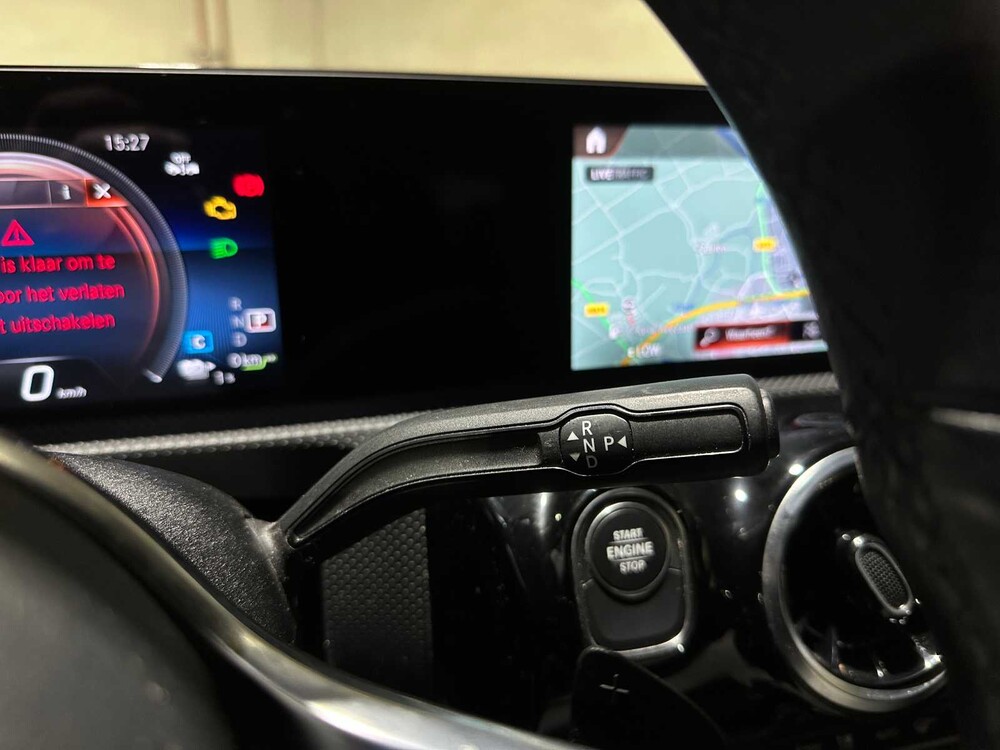 Mercedes-Benz A250e Luxury Line 160PS 2022, R-122-NX