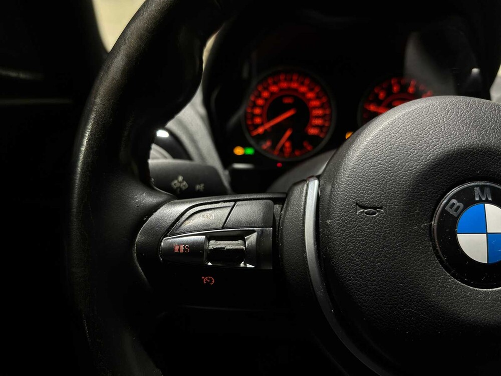 BMW 118i Centennial Executive 136PS 2016 1er, KJ-855-K