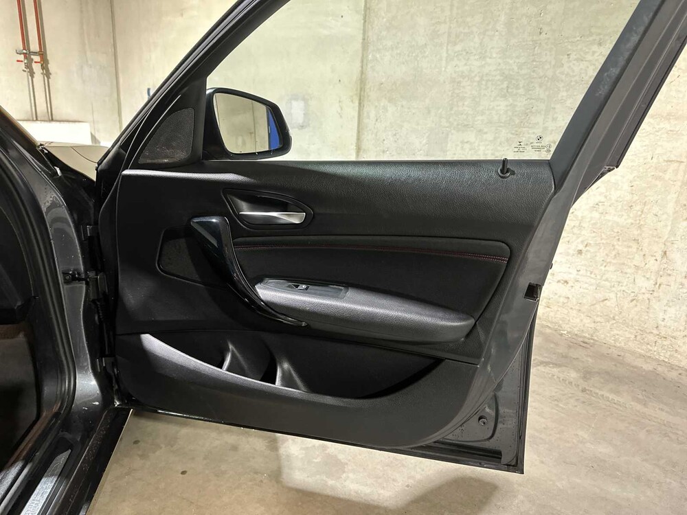 BMW 118i Centennial Executive 136PS 2016 1er, KJ-855-K