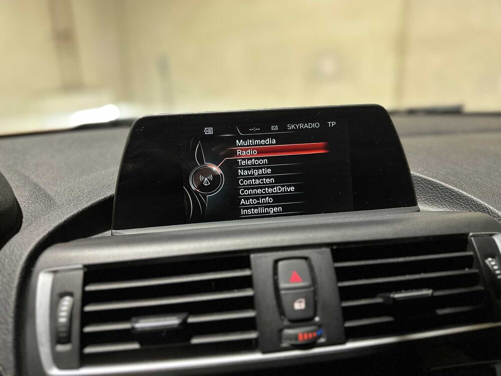 BMW 118i Centennial Executive 136PS 2016 1er, KJ-855-K