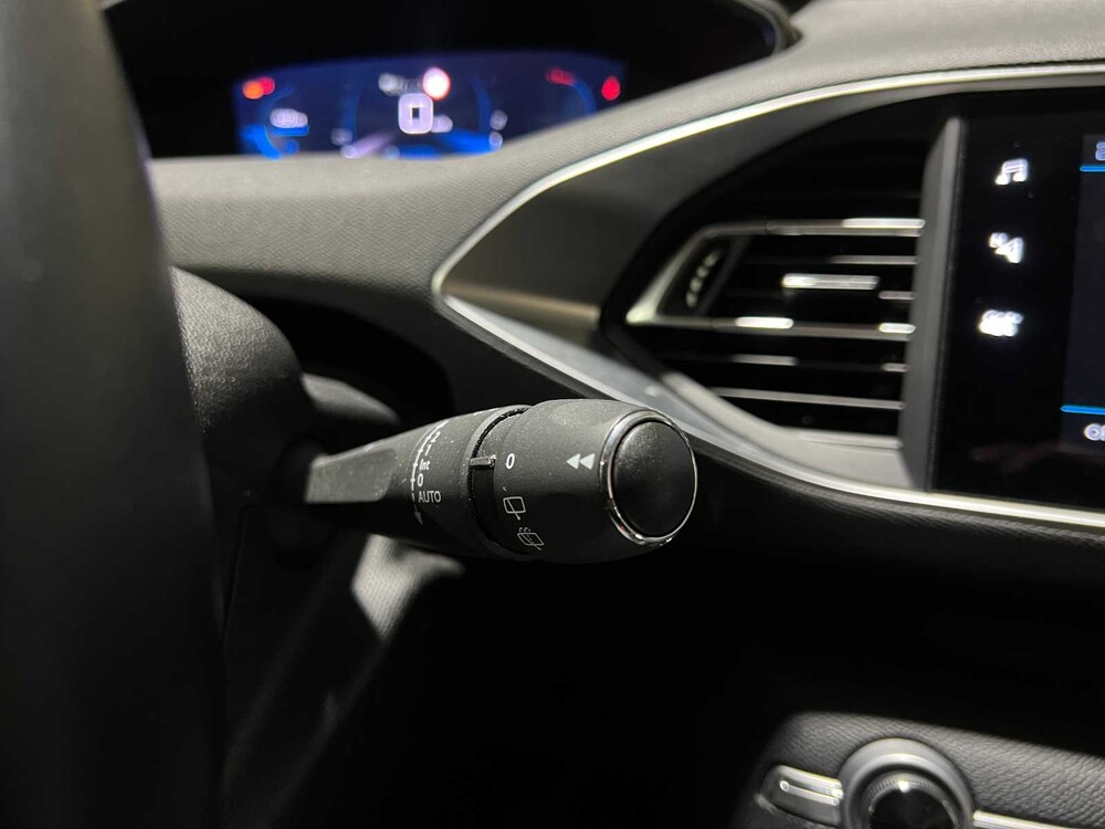 Peugeot 308 SW 1.2 PureTech Blue Lease Allure 110PS 2021, K-576-SB