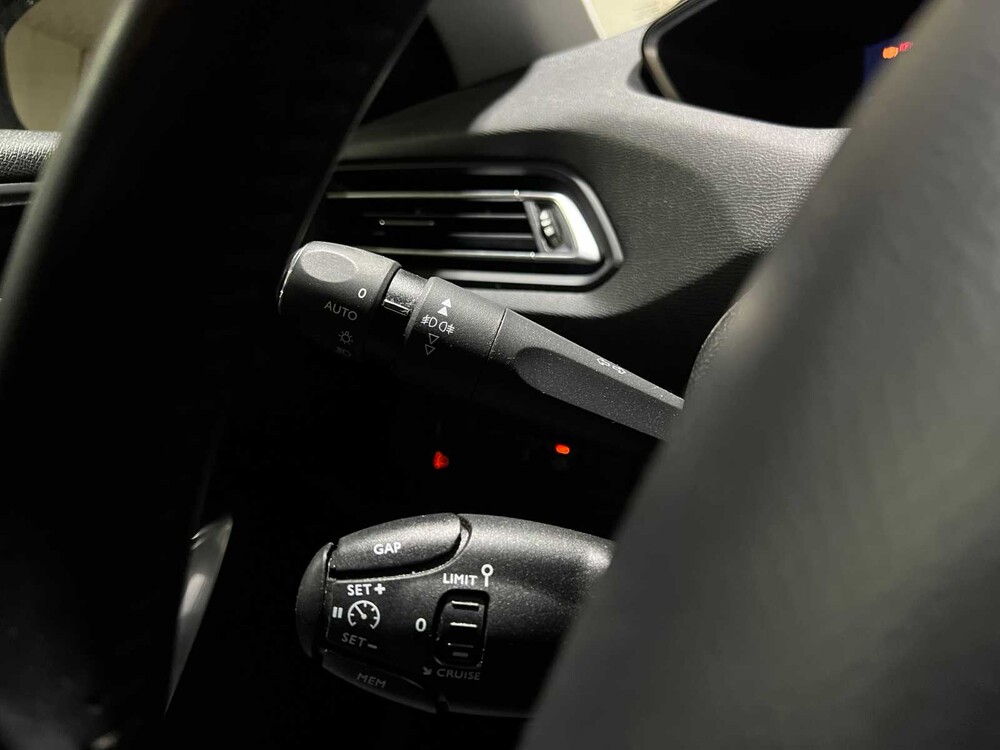 Peugeot 308 SW 1.2 PureTech Blue Lease Allure 110PS 2021, K-576-SB