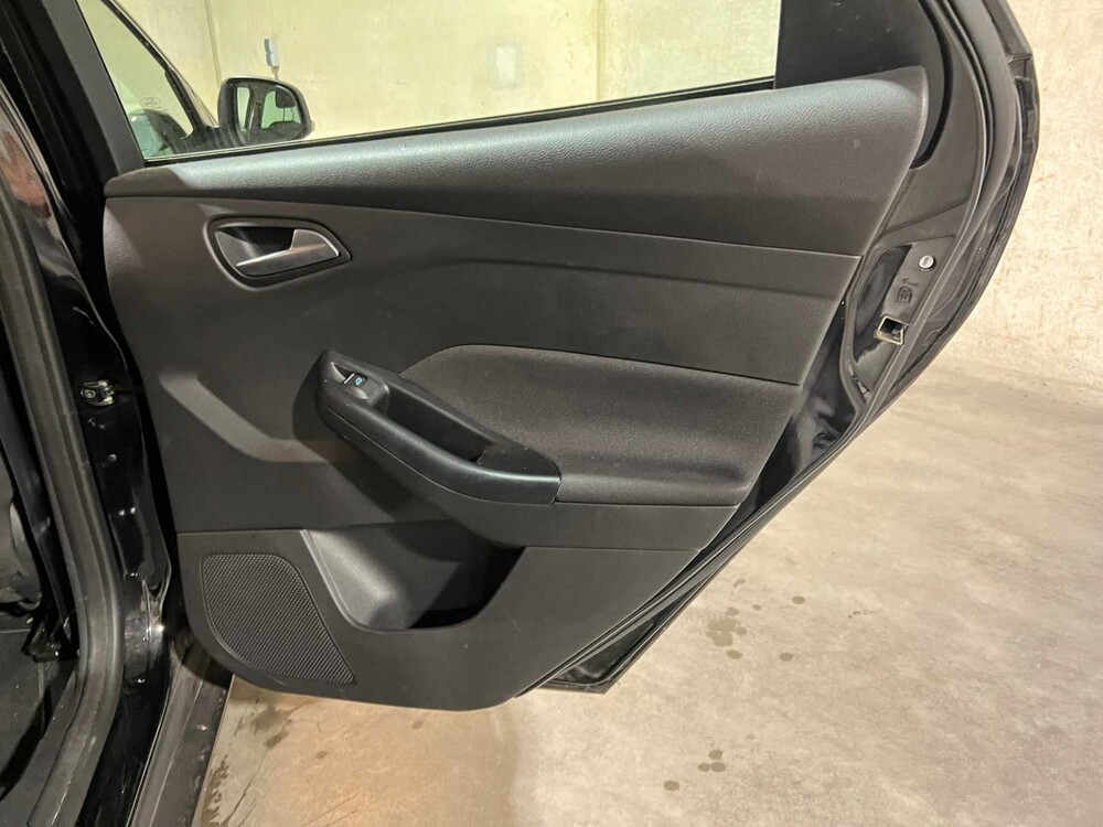 Ford Focus 1.0 Lease Edition 101PS 2018, SH-920-T