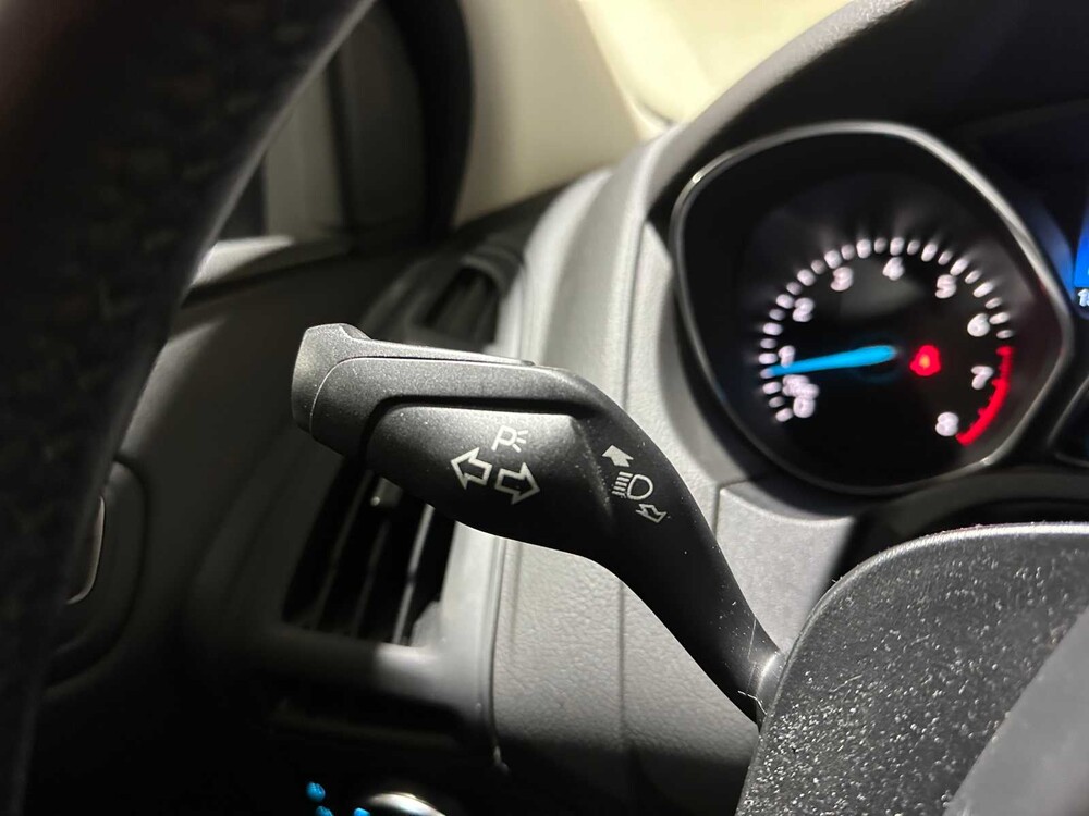 Ford Focus 1.0 Lease Edition 101PS 2018, SJ-773-B