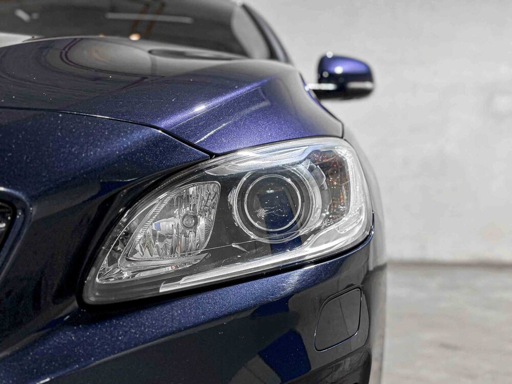 Volvo V60 2.4 D6 AWD Plug-In Hybrid Summum 286PS 2014, 4-TJX-19