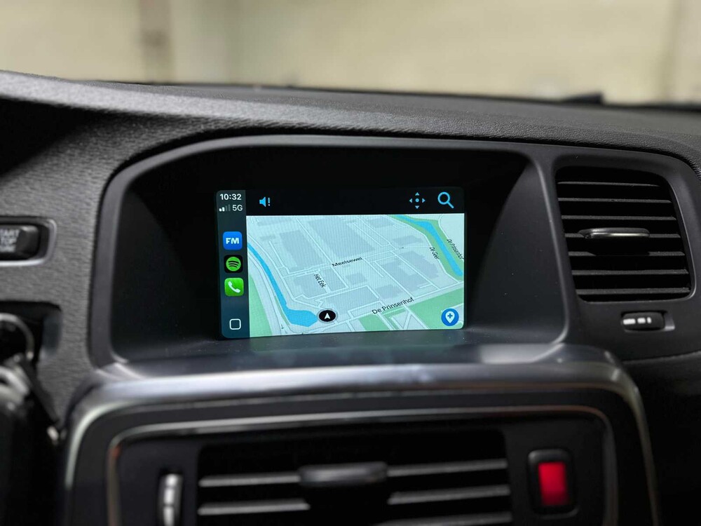 Volvo V60 2.4 D6 AWD Plug-In Hybrid Summum 286PS 2014, 4-TJX-19