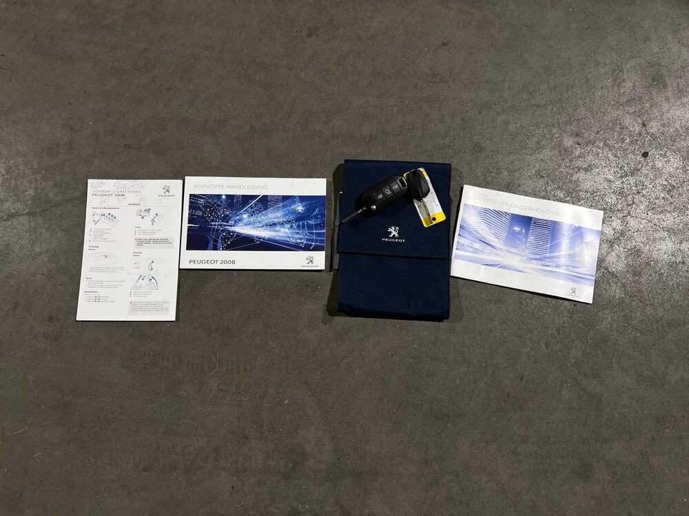 Peugeot 2008 1.2 PureTech Allure 110hp 2018, SG-848-G