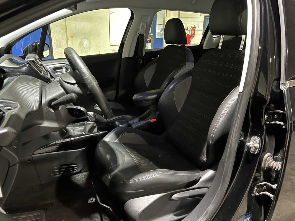 Peugeot 2008 1.2 PureTech Allure 110hp 2018, SG-848-G