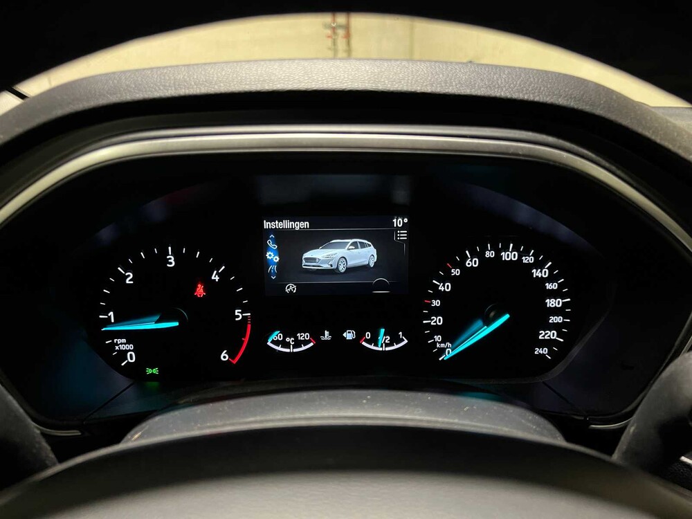 Ford Focus Kombi 1.5 EcoBlue Trend Edition Business 120PS 2020, J-767-VH