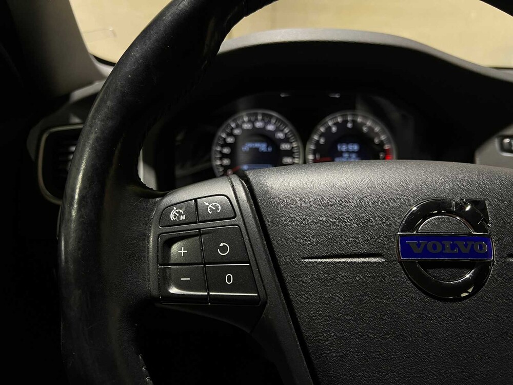 Volvo V60 1.6 T3 Kinetic 150PS 2011, 98-RFF-4