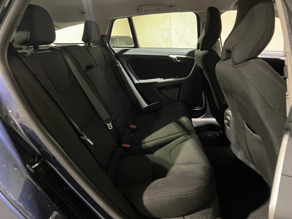 Volvo V60 1.6 T3 Kinetic 150PS 2011, 98-RFF-4