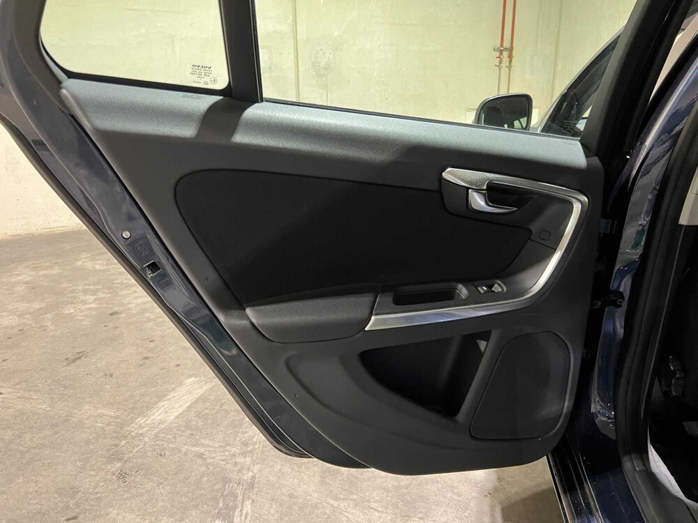 Volvo V60 1.6 T3 Kinetic 150PS 2011, 98-RFF-4