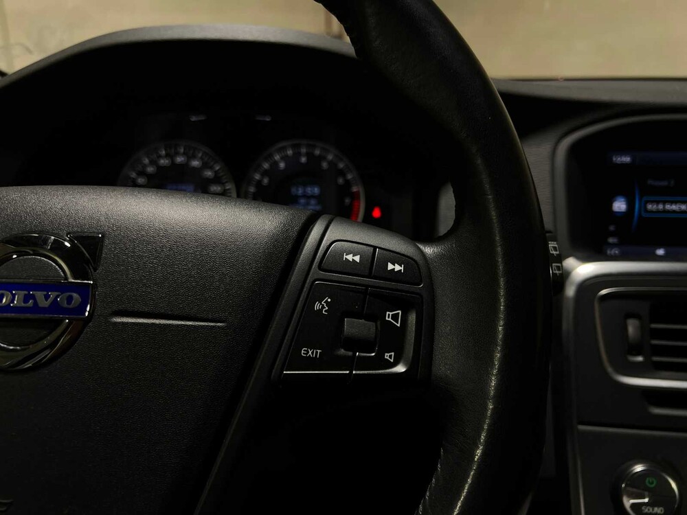 Volvo V60 1.6 T3 Kinetic 150PS 2011, 98-RFF-4