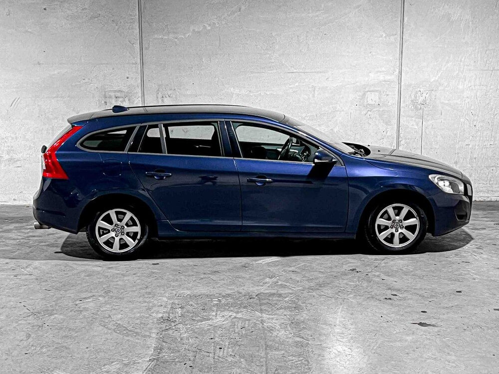 Volvo V60 1.6 T3 Kinetic 150PS 2011, 98-RFF-4