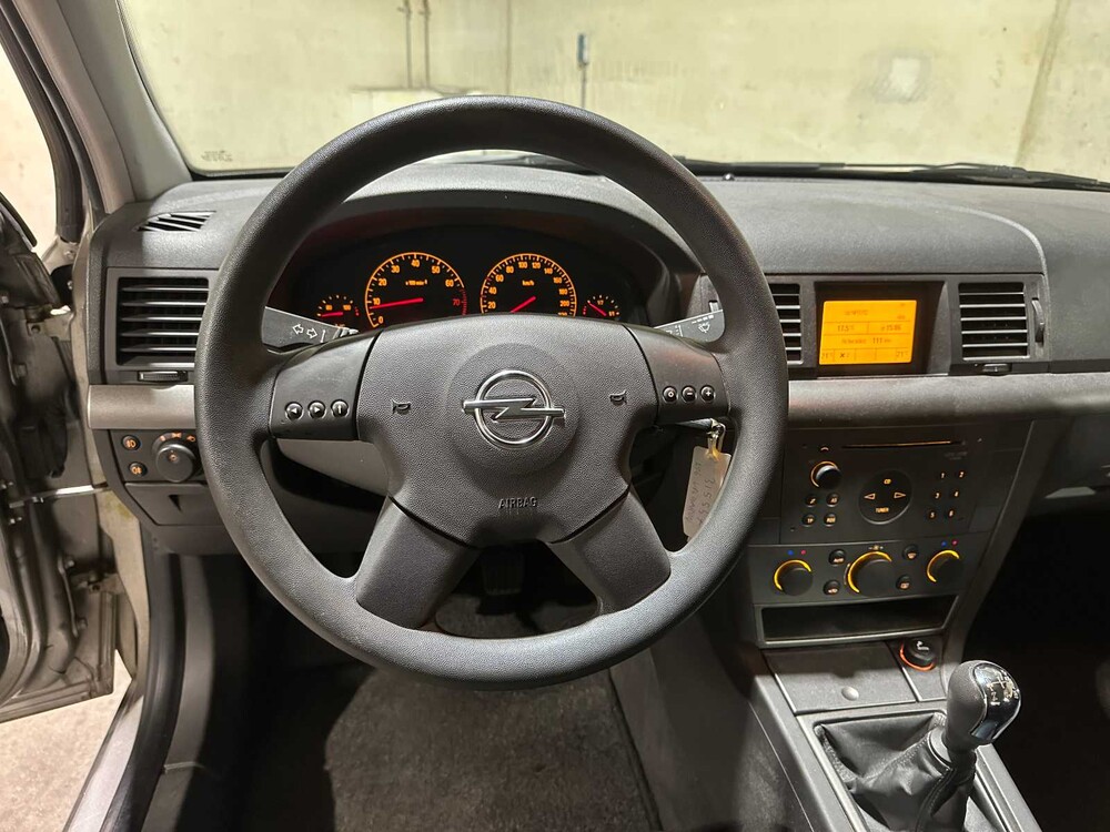 Opel Vectra 2.2-16V Comfort 147pk 2002, 93-JZ-BS