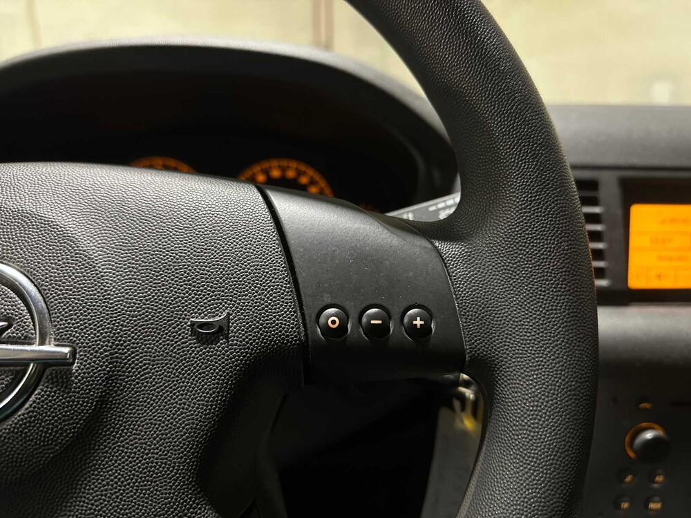 Opel Vectra 2.2-16V Comfort 147pk 2002, 93-JZ-BS