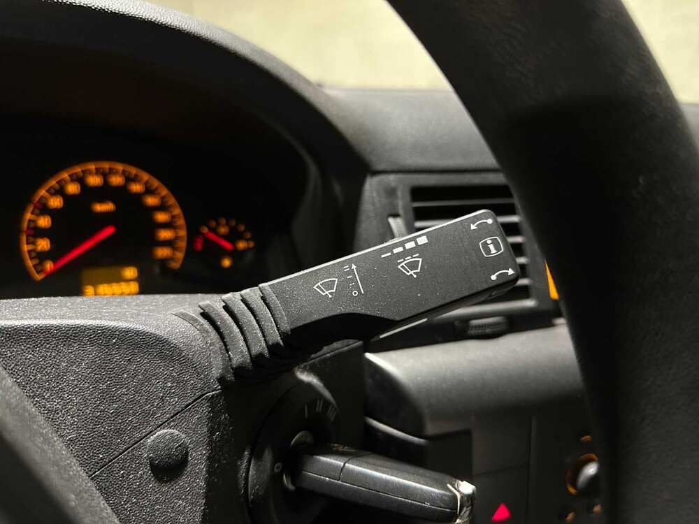 Opel Vectra 2.2-16V Comfort 147pk 2002, 93-JZ-BS