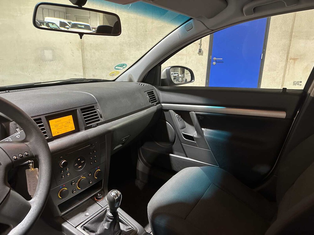 Opel Vectra 2.2-16V Comfort 147pk 2002, 93-JZ-BS