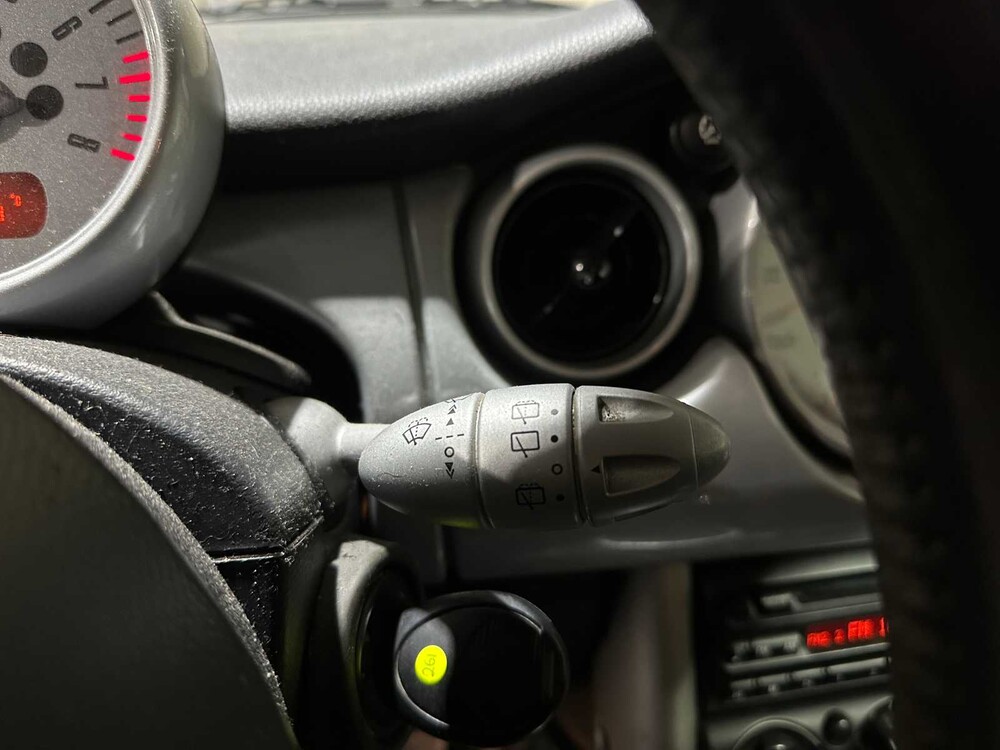 Mini 1.6 Cooper Pepper 116PS 2003, 68-LV-NN 