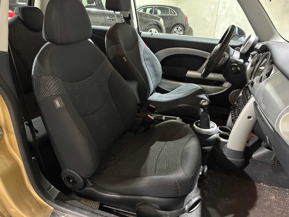 Mini 1.6 Cooper Pepper 116PS 2003, 68-LV-NN 