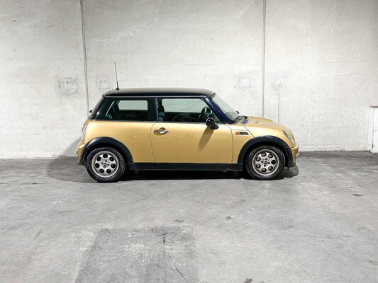 Mini 1.6 Cooper Pepper 116pk 2003, 68-LV-NN 