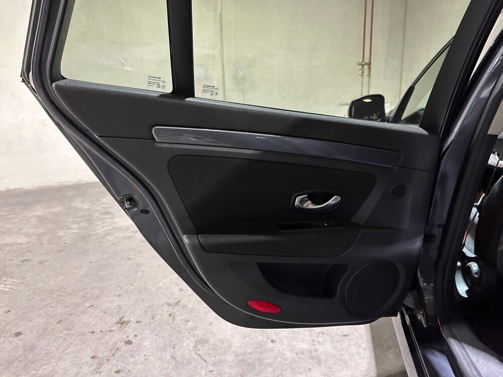 Renault Laguna Kombi 2.0 Dynamique 140PS 2010, 36-NKG-6