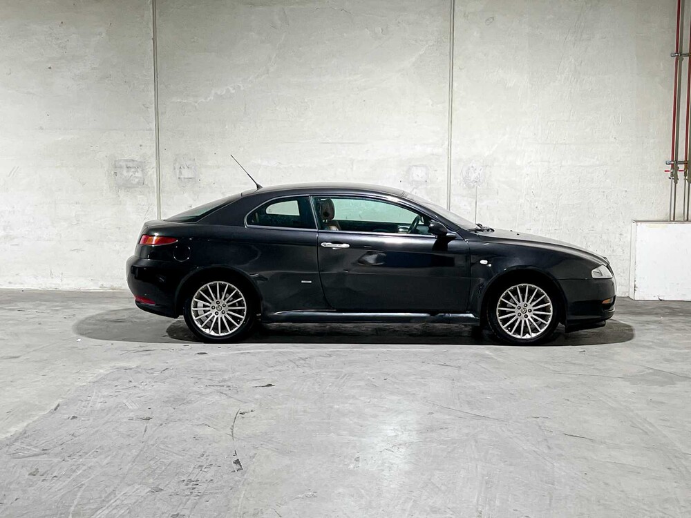 Alfa Romeo GT 2.0 JTS Distinctive 166PS 2004, 75-PF-HP