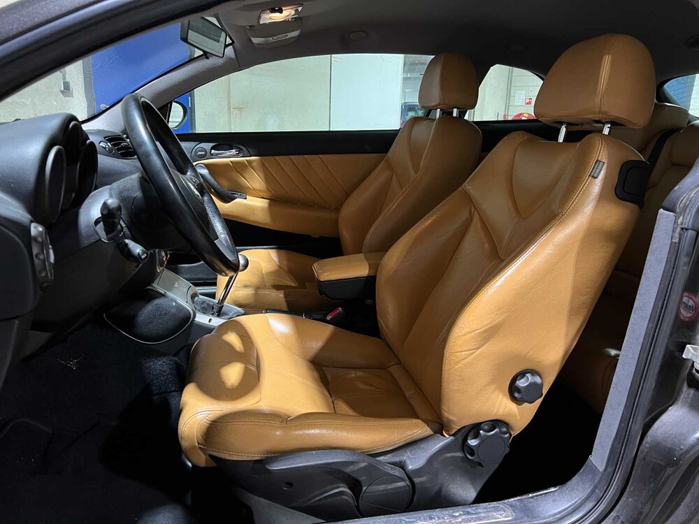 Alfa Romeo GT 2.0 JTS Distinctive 166PS 2004, 75-PF-HP
