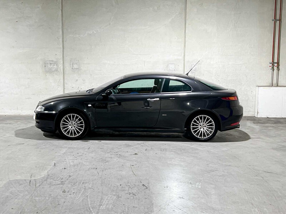 Alfa Romeo GT 2.0 JTS Distinctive 166PS 2004, 75-PF-HP