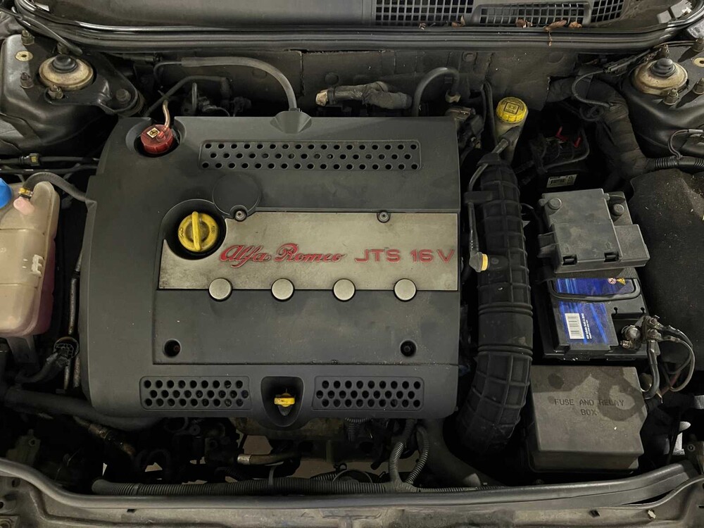 Alfa Romeo GT 2.0 JTS Distinctive 166PS 2004, 75-PF-HP