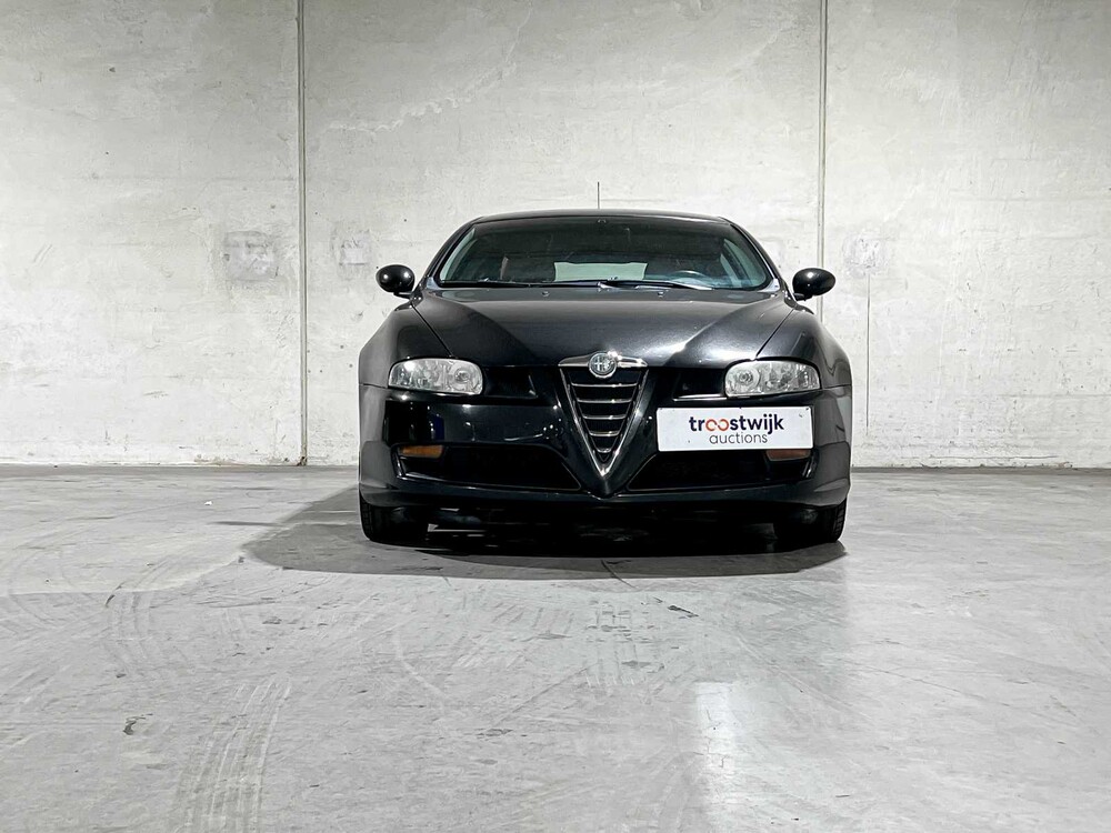 Alfa Romeo GT 2.0 JTS Distinctive 166PS 2004, 75-PF-HP