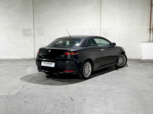 Alfa Romeo GT 2.0 JTS Distinctive 166pk 2004, 75-PF-HP