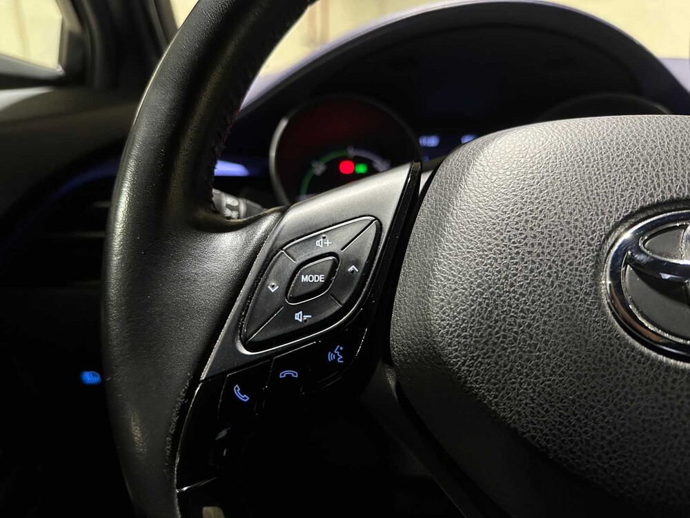 Toyota C-HR 2.0 Hybrid Bi-Tone 152PS 2020, H-248-JV