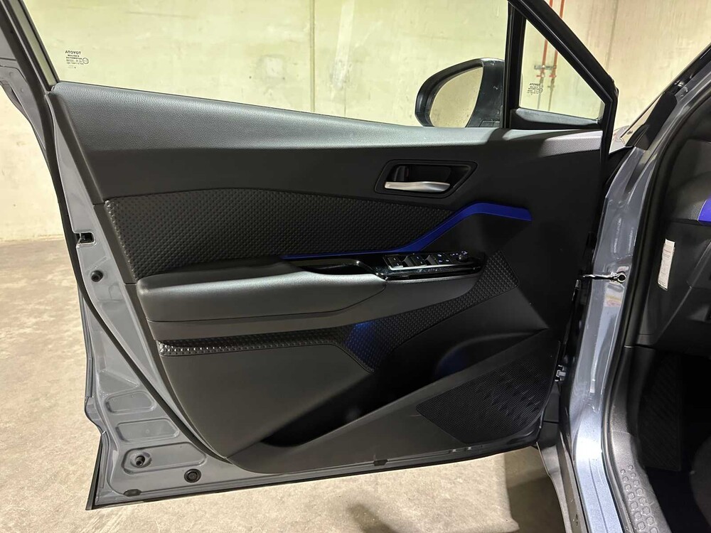 Toyota C-HR 2.0 Hybrid Bi-Tone 152PS 2020, H-248-JV