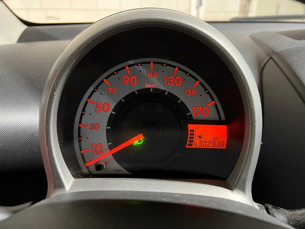 Toyota Aygo 1.0-12V 68PS 2006, 69-SV-DF