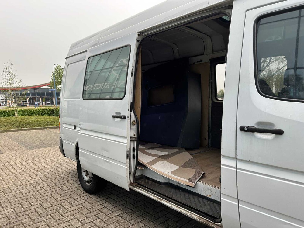 Mercedes-Benz Sprinter 312 D long 122hp 1998 Commercial vehicle, 16-VD-BB
