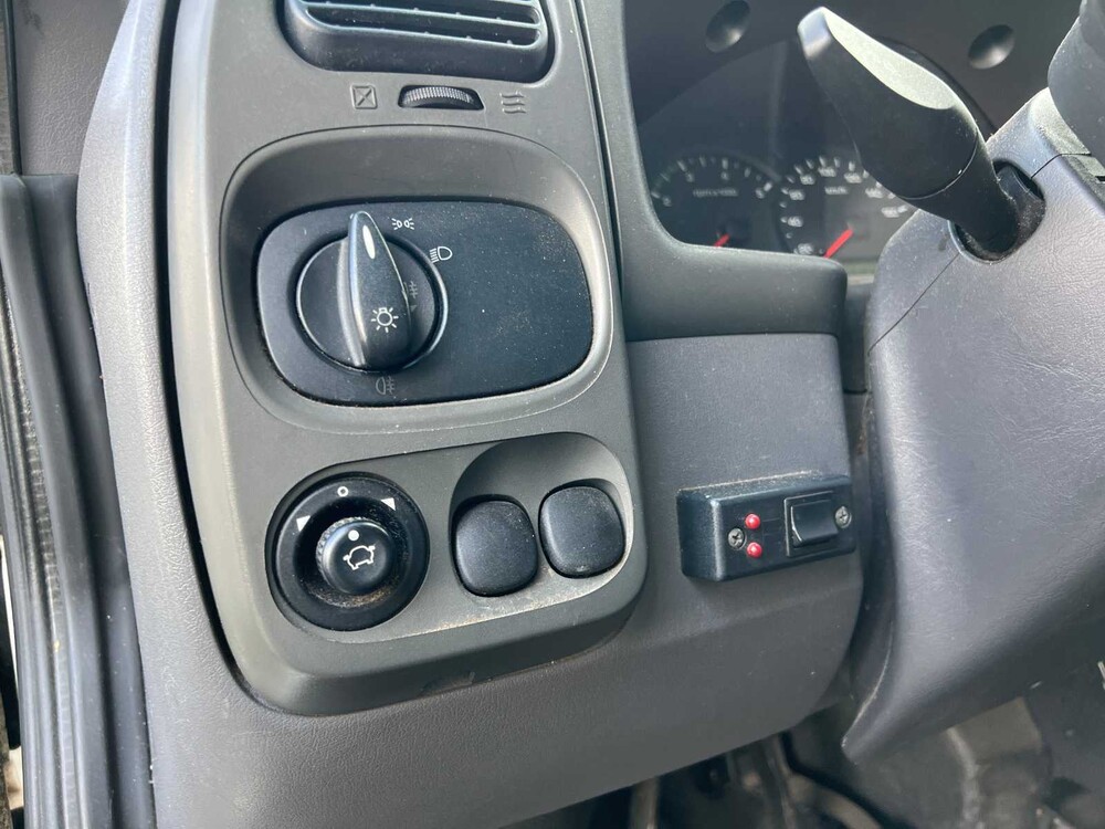 Ford Transit 350L 2.4TDdi DL 125PS 2005 Nutzfahrzeug, 69-VDV-2