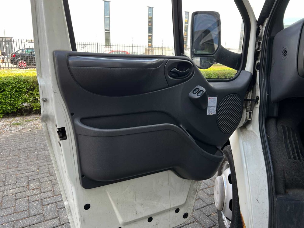 Ford Transit 350L 2.4TDdi DL 125PS 2005 Nutzfahrzeug, 69-VDV-2