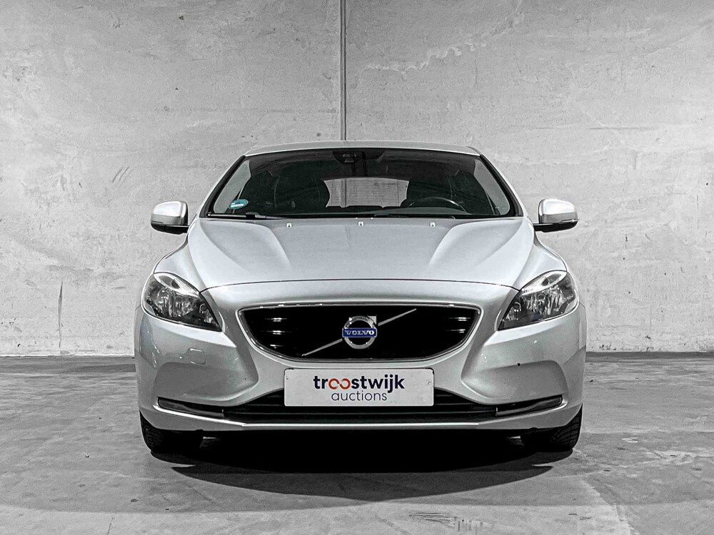 Volvo V40 2.0 D2 Momentum 120PS 2015, GH-539-N