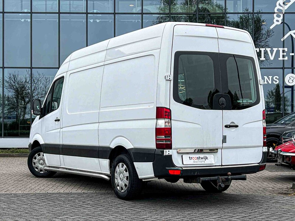 Mercedes-Benz Sprinter 510 2.2 CDI 366 Commercial Vehicle 95hp 2011, 8-VNG-54