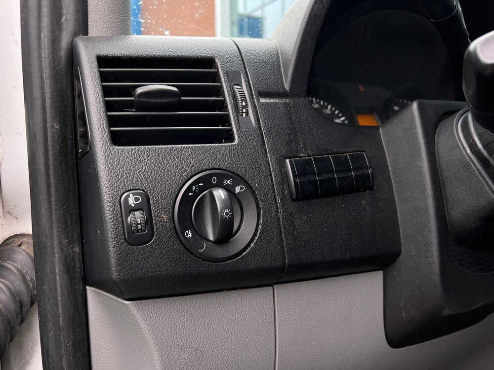 Mercedes-Benz Sprinter 510 2.2 CDI 366 Commercial Vehicle 95hp 2011, 8-VNG-54