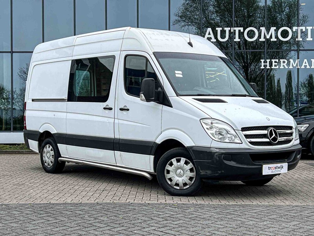 Mercedes-Benz Sprinter 510 2.2 CDI 366 Commercial Vehicle 95hp 2011, 8-VNG-54