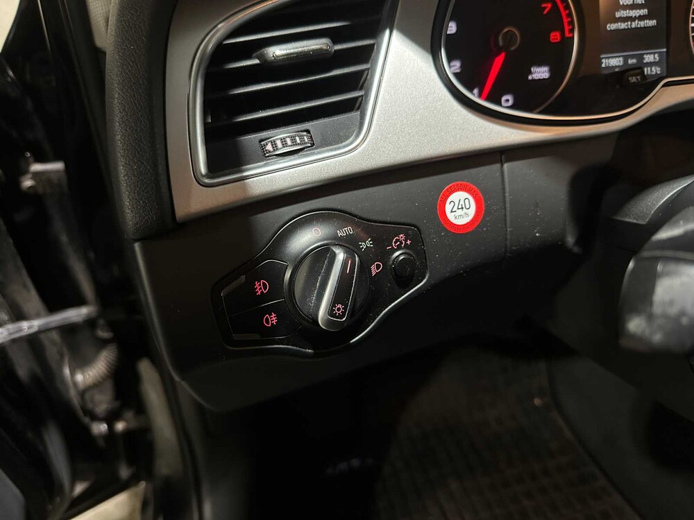 Audi A4 Avant 1.8 TFSI S Edition 170PS 2015, P-183-TZ