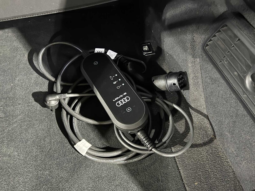 Audi e-tron 50 Quattro Business Edition 313PS 2020, J-470-FG