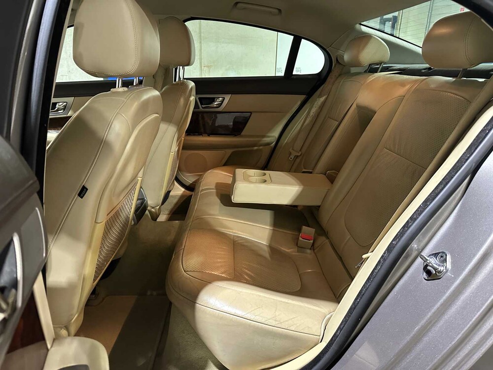 Jaguar XF 2.7D V6 Luxus 207PS 2008, 69-HXG-3 Youngtimer