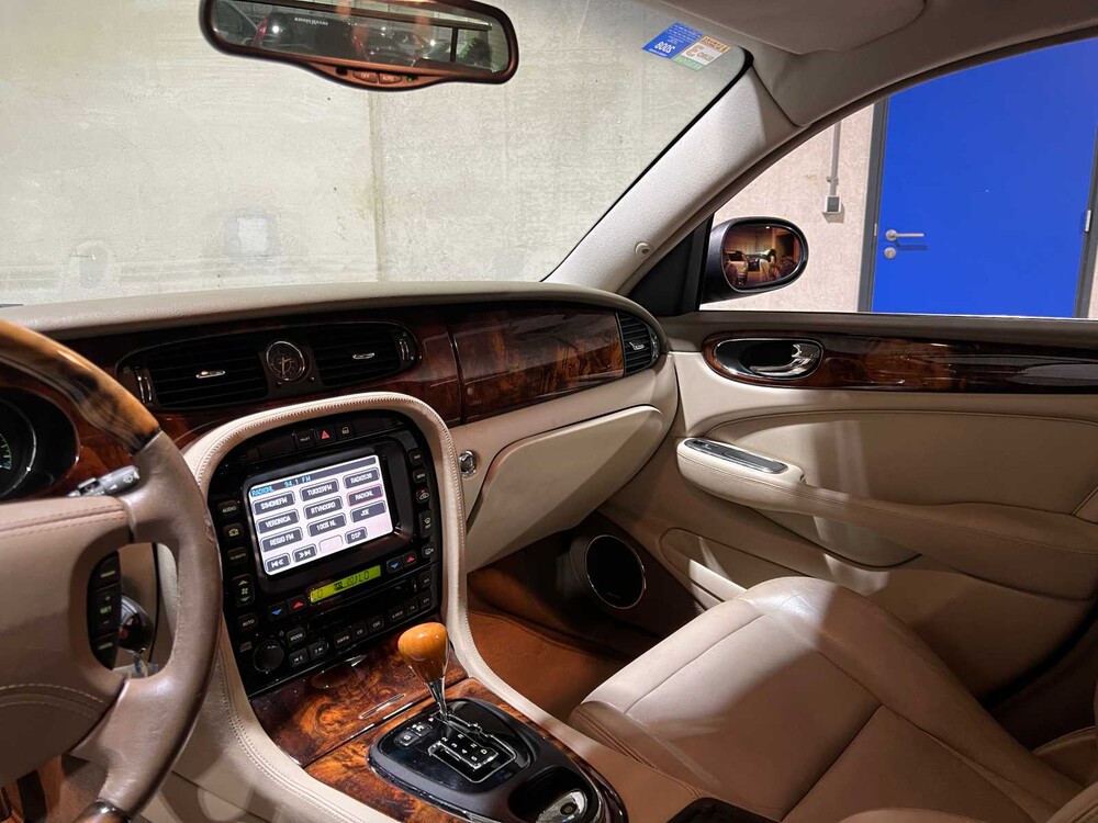Jaguar XJ 3.5 V8 258PS 2003, niederländische Zulassung 