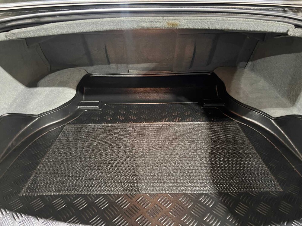 Jaguar XJ 3.5 V8 258PS 2003, niederländische Zulassung 