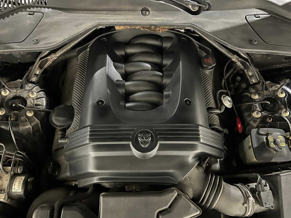 Jaguar XJ 3.5 V8 258PS 2003, niederländische Zulassung 