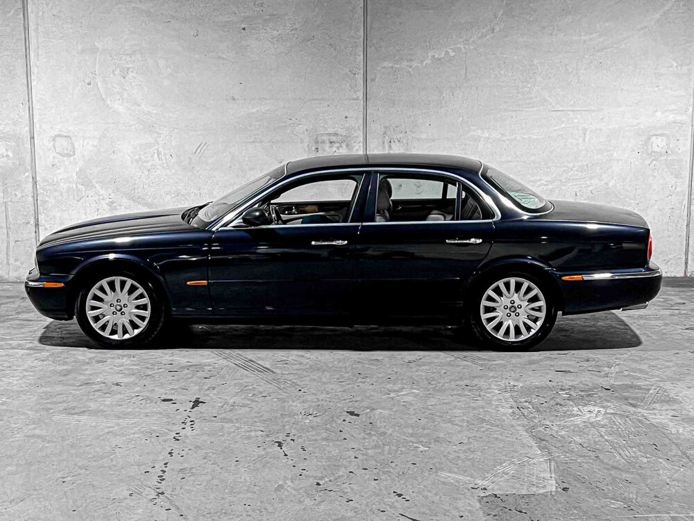 Jaguar XJ 3.5 V8 258PS 2003, niederländische Zulassung 