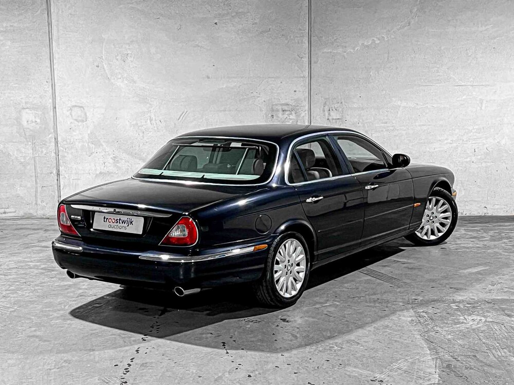 Jaguar XJ 3.5 V8 258PS 2003, niederländische Zulassung 